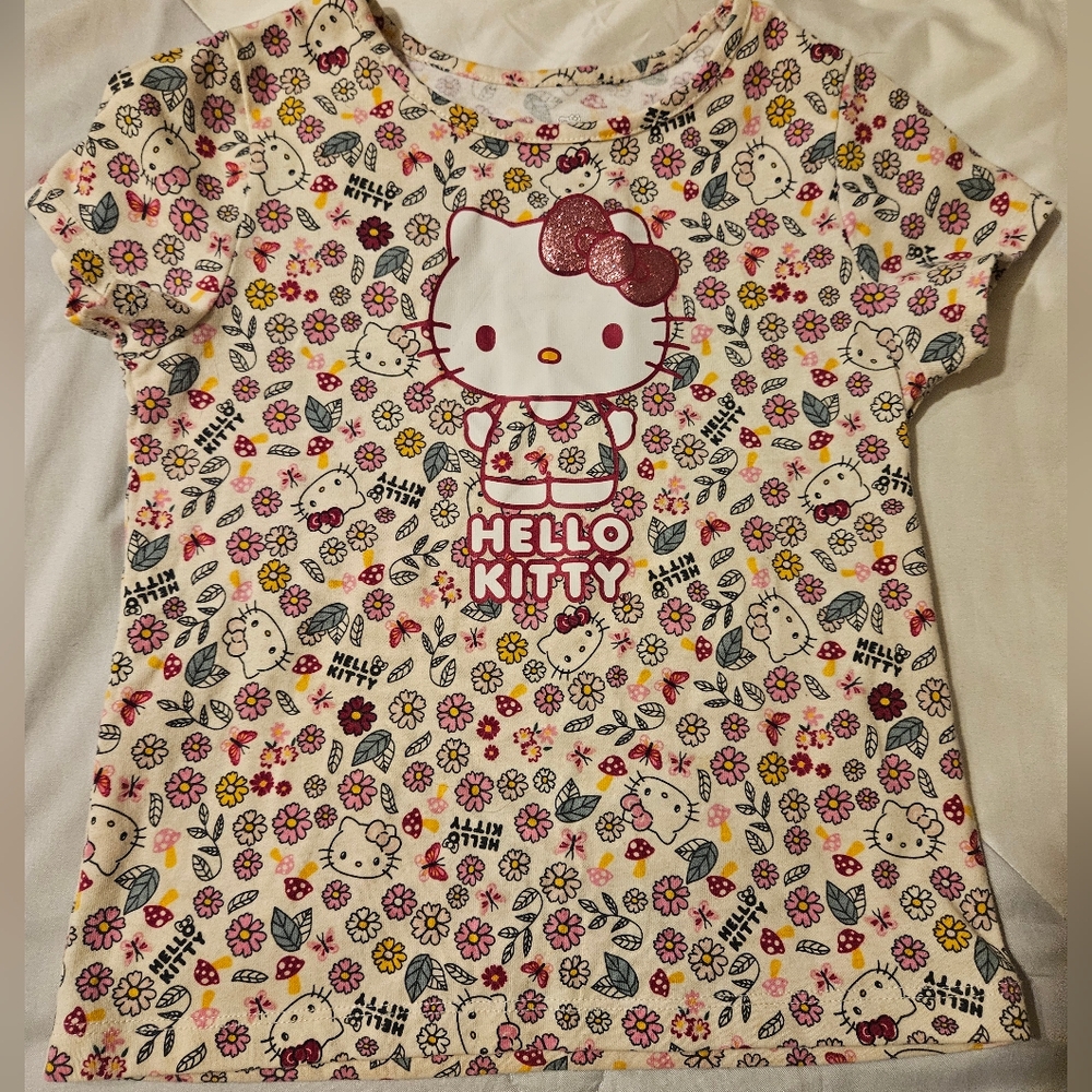 Hello kitty shirt sz 6